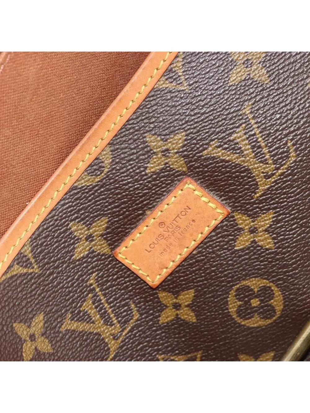 Louis Vuitton Saumur Handbag Canvas 35 #333993L76B